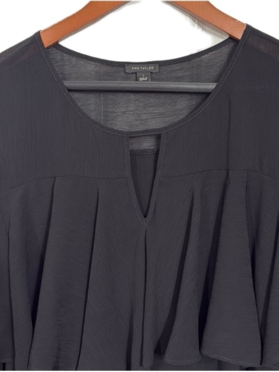 Ann Taylor Tops - Ann Taylor Black elegant versatile Top with fancy ruffle Detail in front & back
